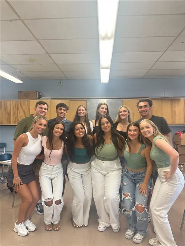 Senior Cla Co